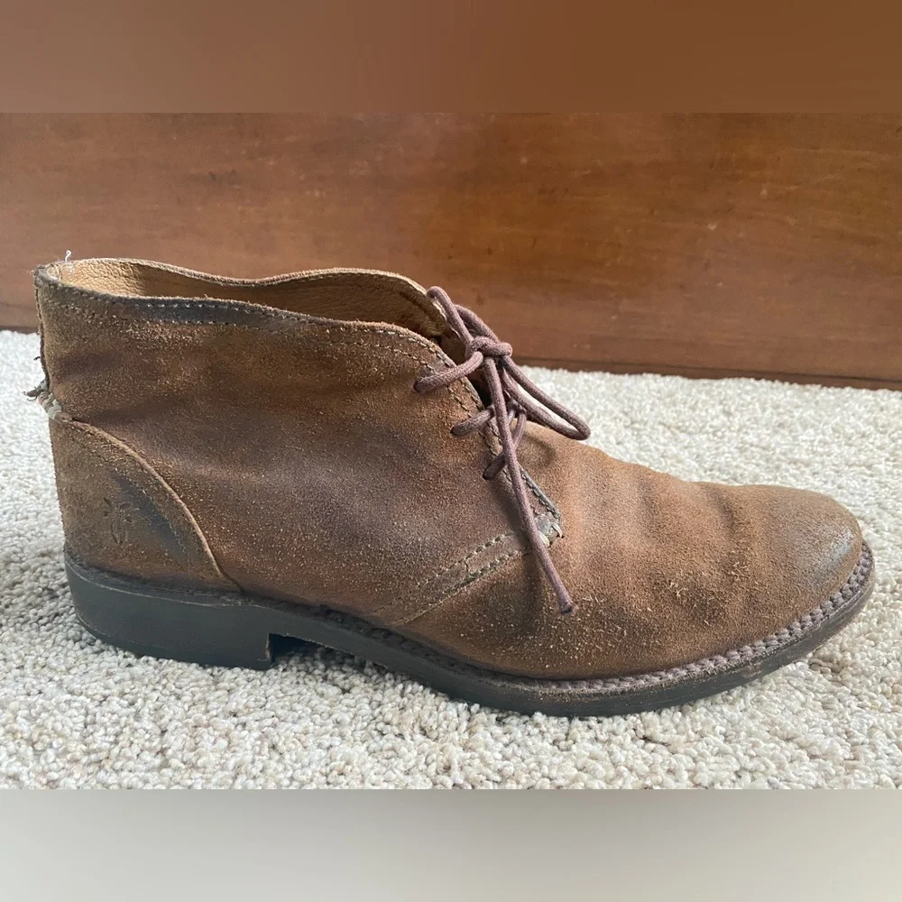 Frye Men’s Bowery Chukka Boot Leather Size 10